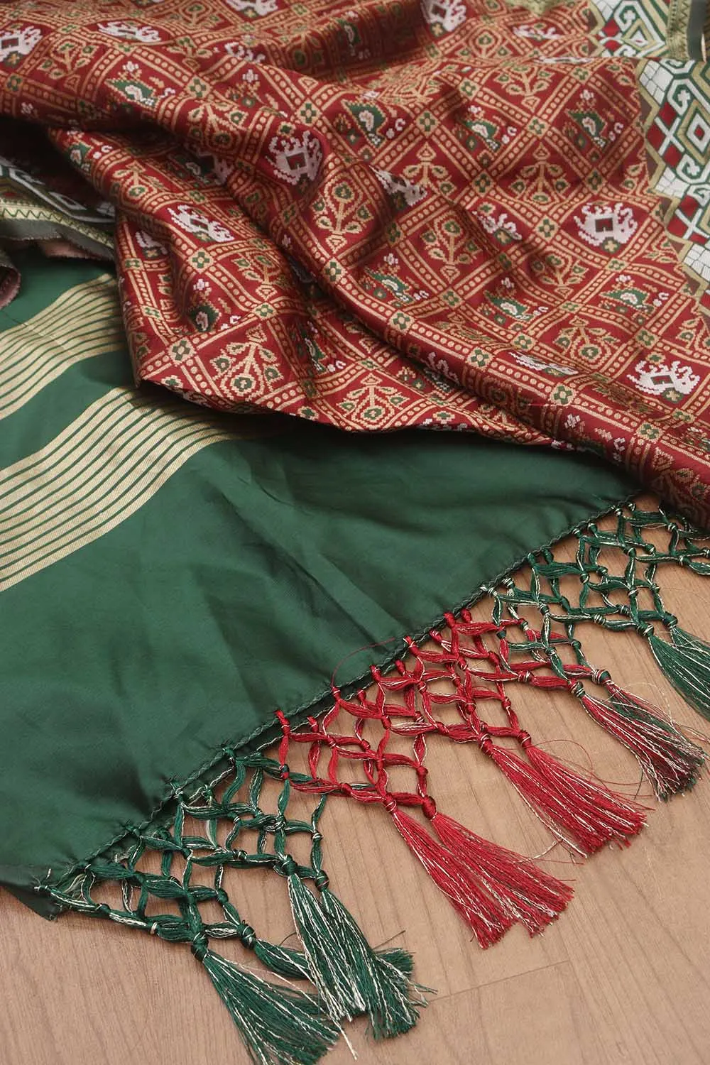 Elegant Maroon Patola Silk Dupatta: A Timeless Accessory