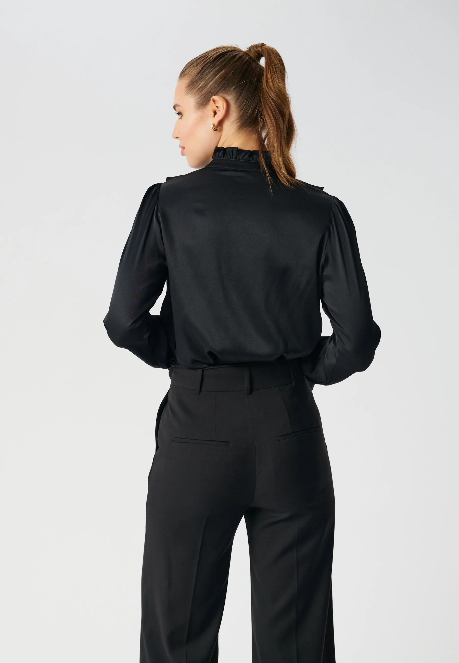 INGEBORG-Black