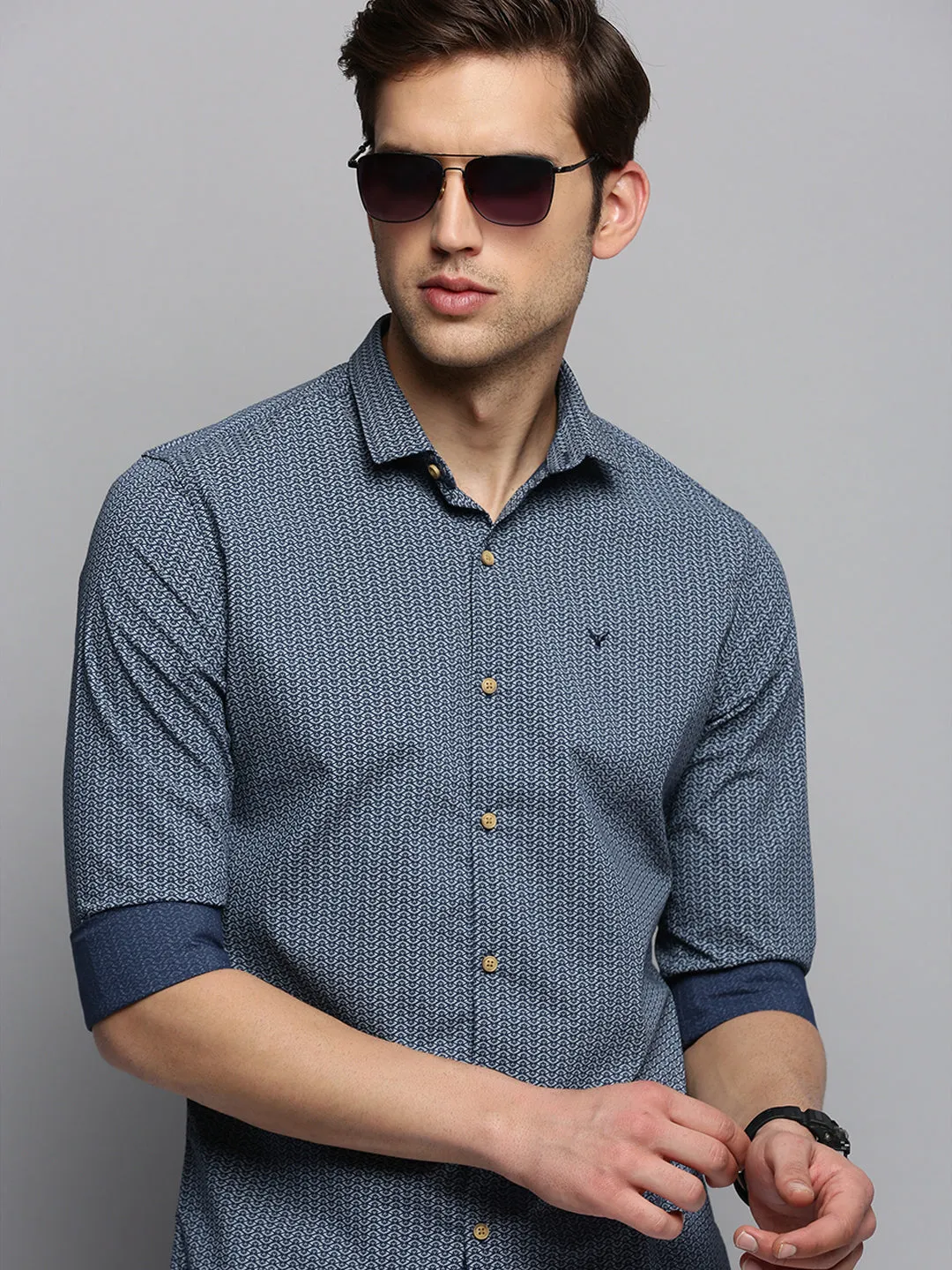 Men Spread Collar Printed Navy Blue Shirt