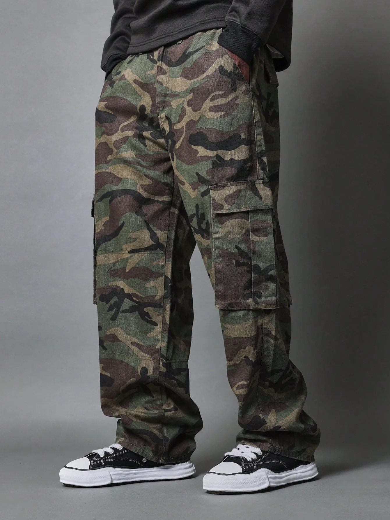 Skater Fit Camouflage Printed Cargo Pant