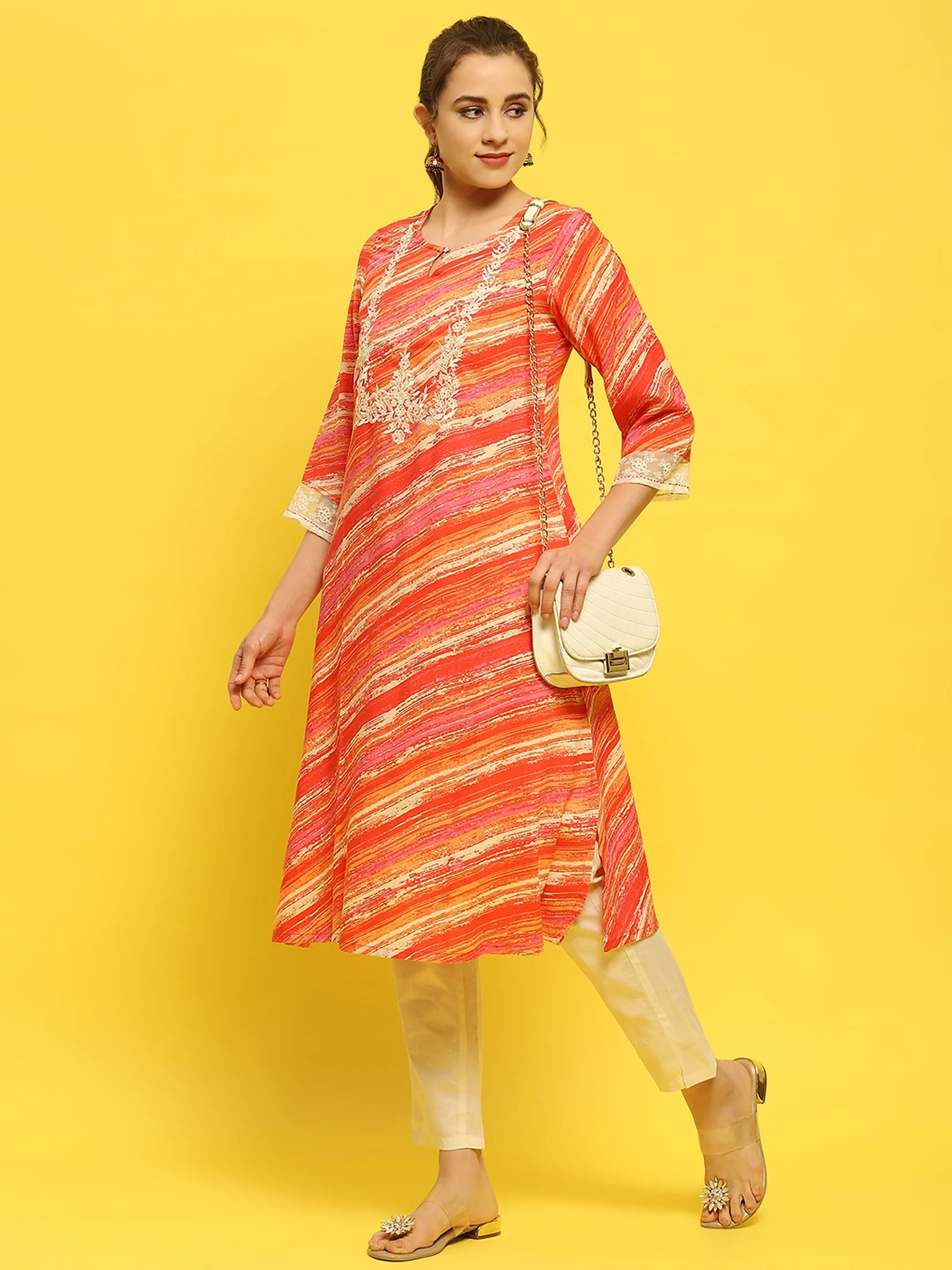 Women Liva Rayon Coral Embroidered Kurta